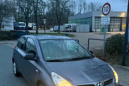 Hyundai i20 143.000 km 2.299 &euro; Bremen 28215
