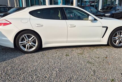 Porsche Panamera 84.153 km 30.000 &euro; Achim 28832