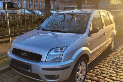 Ford Fusion 128.000 km 2.550 € Bremen 28217