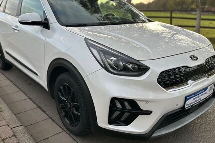 Kia Niro 24.321 km 17.999 &euro; Sottrum 27367