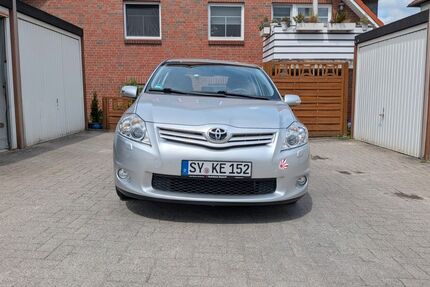 Toyota Auris 112.800 km 4.850 &euro; Syke 28857