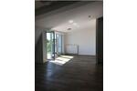 Exklusive 2-Zimmer-Penthouse-Wohnung EBK mit Balkon