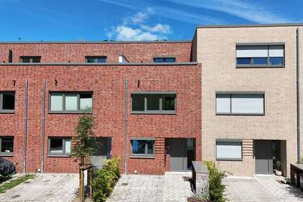 Haus Bremen Blumenthal - 4.5 Zimmer, 150 m&sup2;, 1.700&euro; | Angebot:27319205
