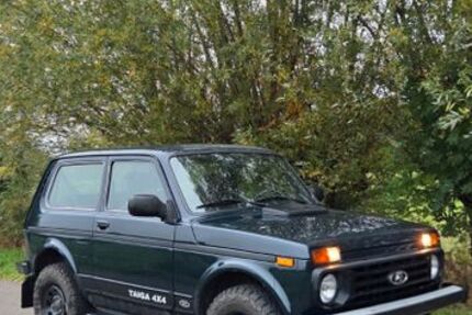 Lada Niva 35.000 km 12.300 € Thedinghausen 27321