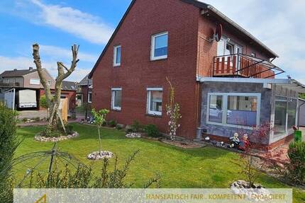 2 Fam.-Haus mit viel Platz, Sonnenterrasse & großem Balkon, div. Garagen & Werkstatt & Carport 7 zimmer