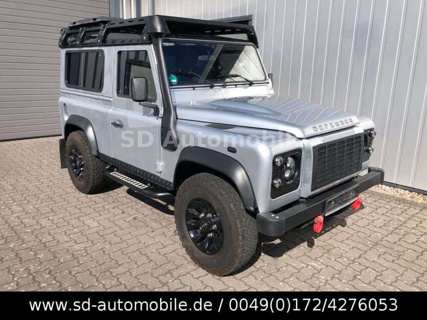 Land Rover Defender 79.800 km 49.890 € Grasberg 28879