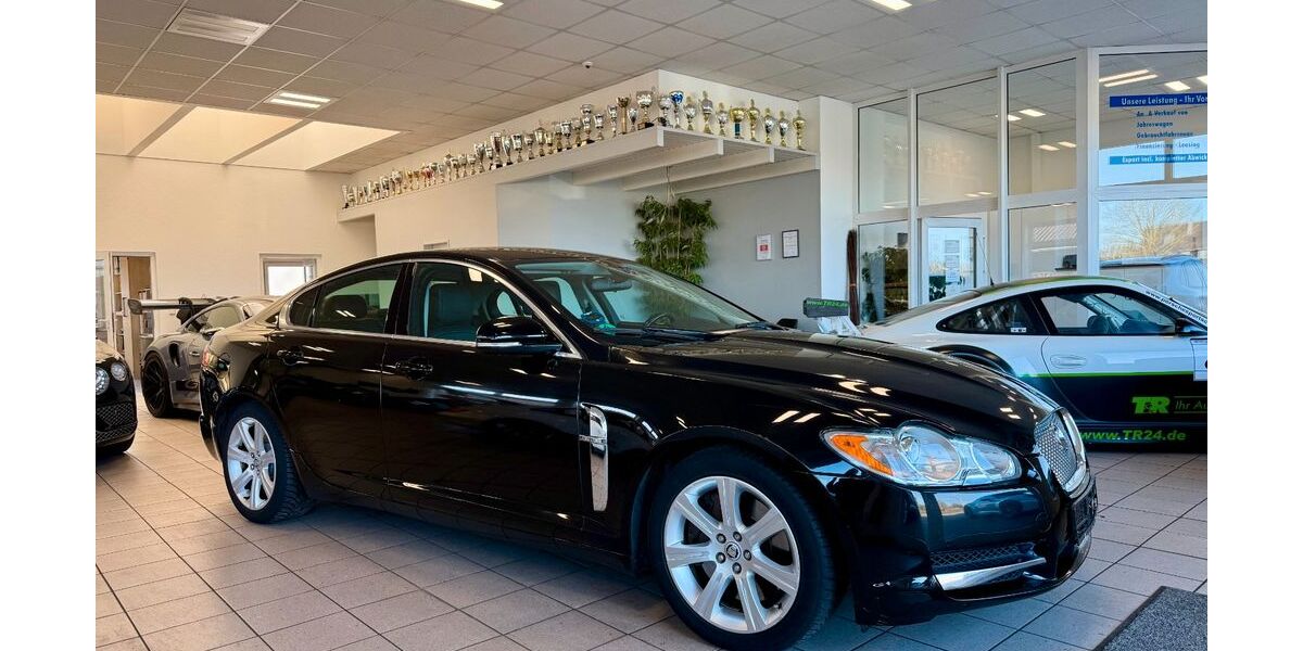 Jaguar XF 235.569 km 4.990 &euro; Stuhr-Bremen 28816