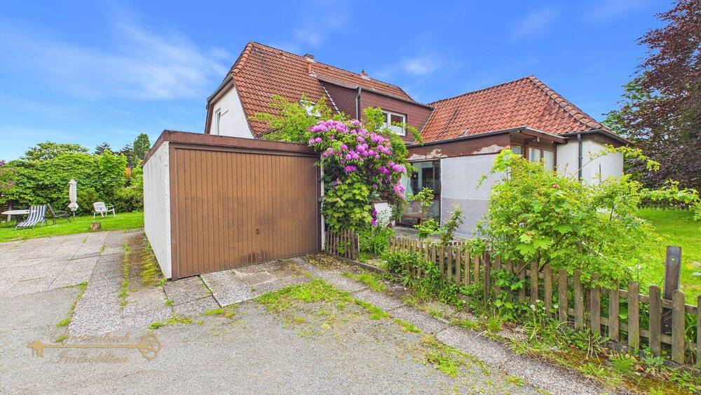 Mehrfamilienhaus, Wohnhaus Achim Uesen - 7 Zimmer, 220 m&sup2;, 430.000&euro; | Angebot:26875038
