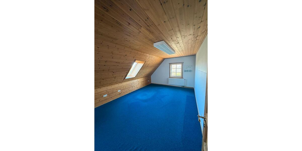 Dachgeschoßwohnung Ritterhude - 3 Zimmer, 85 m&sup2;, 800&euro; | Angebot:26085136