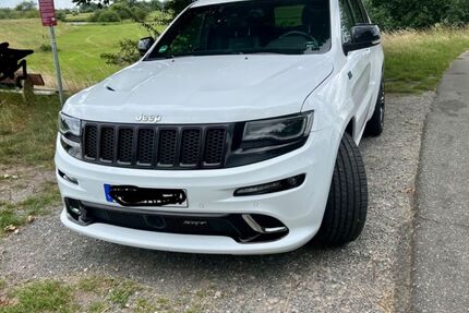 Jeep Grand Cherokee 127.300 km 31.900 &euro; Blender 27337