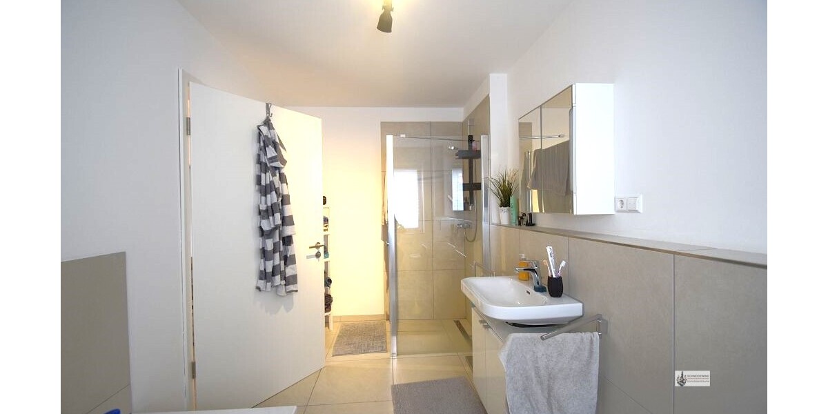 Helle 2-Zimmer OG-Wohnung KfW 40+ Bauweise + Aufzug + Balkon + Stellplatz - Etagenwohnung Weyhe | Angebot:25974653