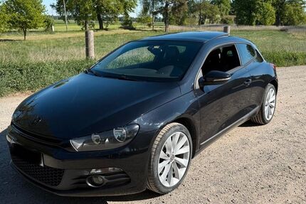VW Scirocco 209.615 km 4.200 € Grasberg 28879