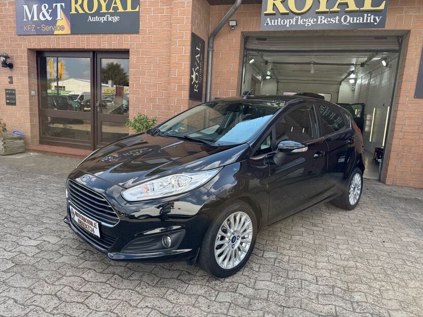Ford Fiesta 139.337 km 5.400 € Bremen 28279
