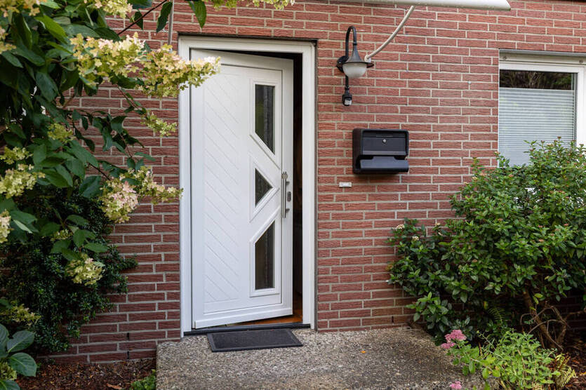 *** liebevolles RMH in ruhiger LAGE mit GARAGE und 6 ZIMMERN *** 6 zimmer