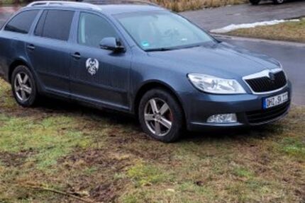 Skoda Octavia 225.000 km 2.700 &euro; Hambergen 27729