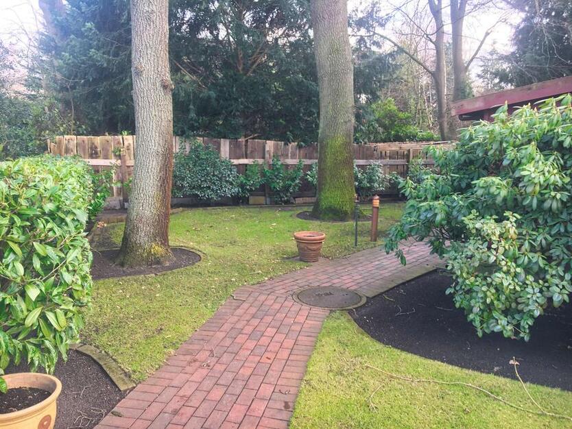 Doppelhaushälfte zu vermieten - mit Garten, Gartenhaus und PKW-Stellplatz