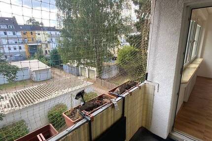 Geräumige, helle 3 Zimmer mit Balkon in ruhiger Seitenstraße in Gröpelingen