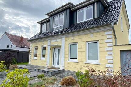 Herausragendes EFH mit Garten und Carport in Habenhausen, 2016 kernsaniert, vermietet 7 zimmer