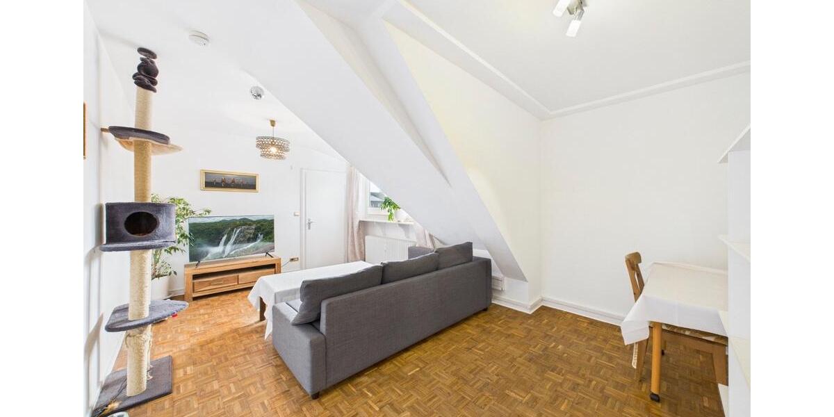 Dachgeschoßwohnung Bremen Neustadt - 4 Zimmer, 85 m&sup2;, 1.070&euro; | Angebot:26620124