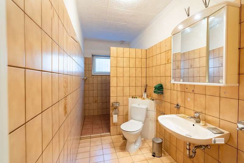 Luxuriöses 1-2 Fam.Haus +Einliegerwohnung +Schwimmbad + Sauna + Kamin +moderne Technik (PV + Solar) - Zweifamilienhaus Bassum / Nordwohlde Nordwohlde | Angebot:24212717