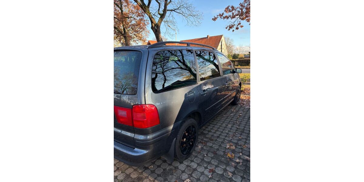 Seat Alhambra 97.500 km 7.299 &euro; Emtinghausen 27321