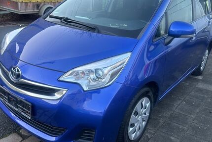 Toyota Verso-S 79.890 km 7.900 &euro; Bremen 28215
