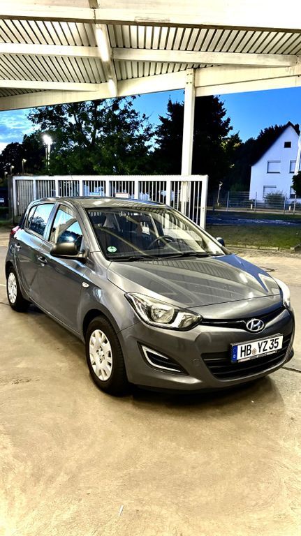 Hyundai i20 84.000 km 5.999 € Bremen 28777