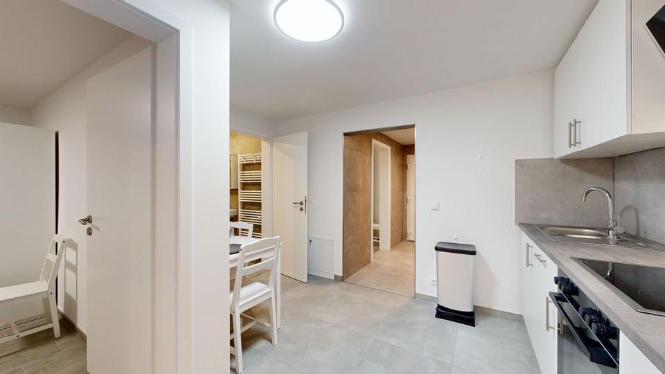 Erdgeschoßwohnung Bremen Häfen - 1 Zimmer, 16 m&sup2;, 650&euro; | Angebot:26213626