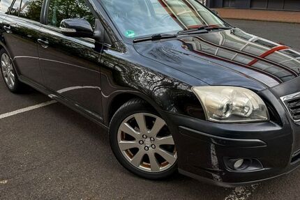 Toyota Avensis 184.416 km 4.250 &euro; Delmenhorst 27753