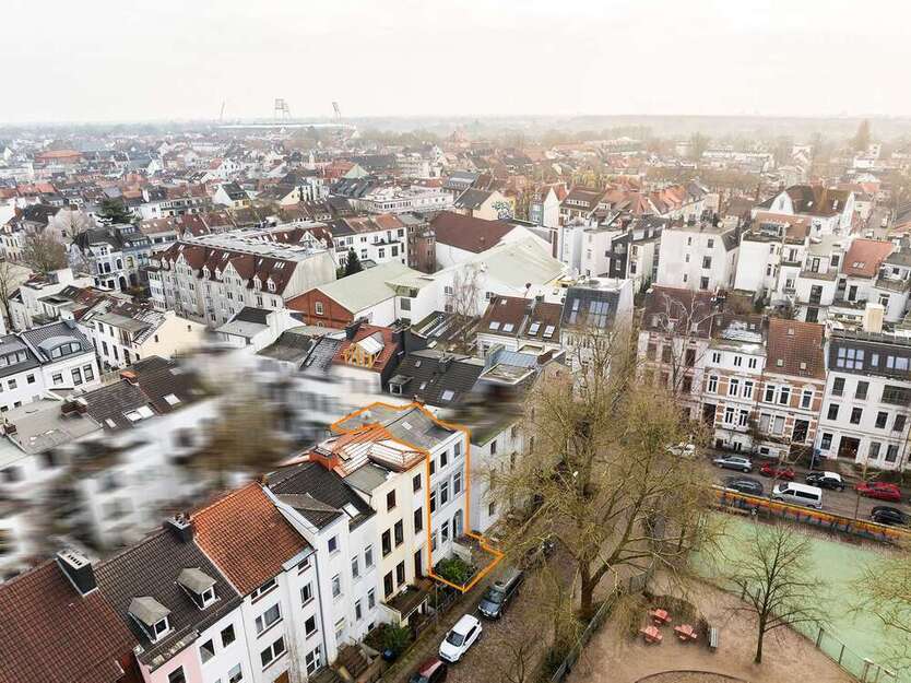 Haus zum Kaufen in Bremen 599.000 € 244 m²