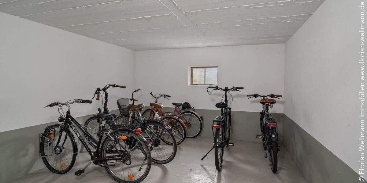 Attraktive Investitionsmöglichkeit - voll vermietetes 12-Parteienhaus mit Zukunftsperspektive zimmer