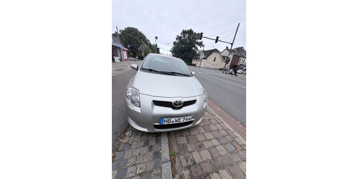 Toyota Auris 173.000 km 4.200 € Bremen 28759