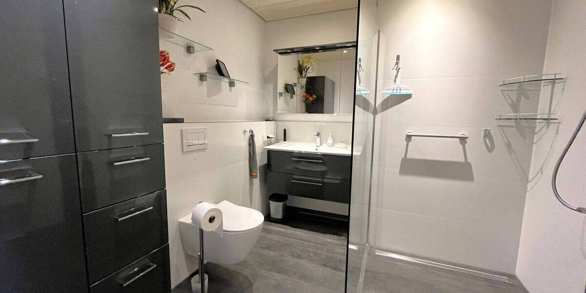 Reihenmittelhaus Stuhr Brinkum - 6 Zimmer, 100 m&sup2;, 299.000&euro; | Angebot:26903841