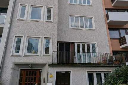 Souterrainwohnung in der Hollerallee zu verkaufen. 1 zimmer