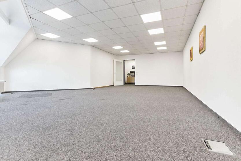 Ab sofort: Ruhige, großzügige Bürofläche in zentraler Lage Achims für Büro, Praxis, Dienstleistung! zimmer