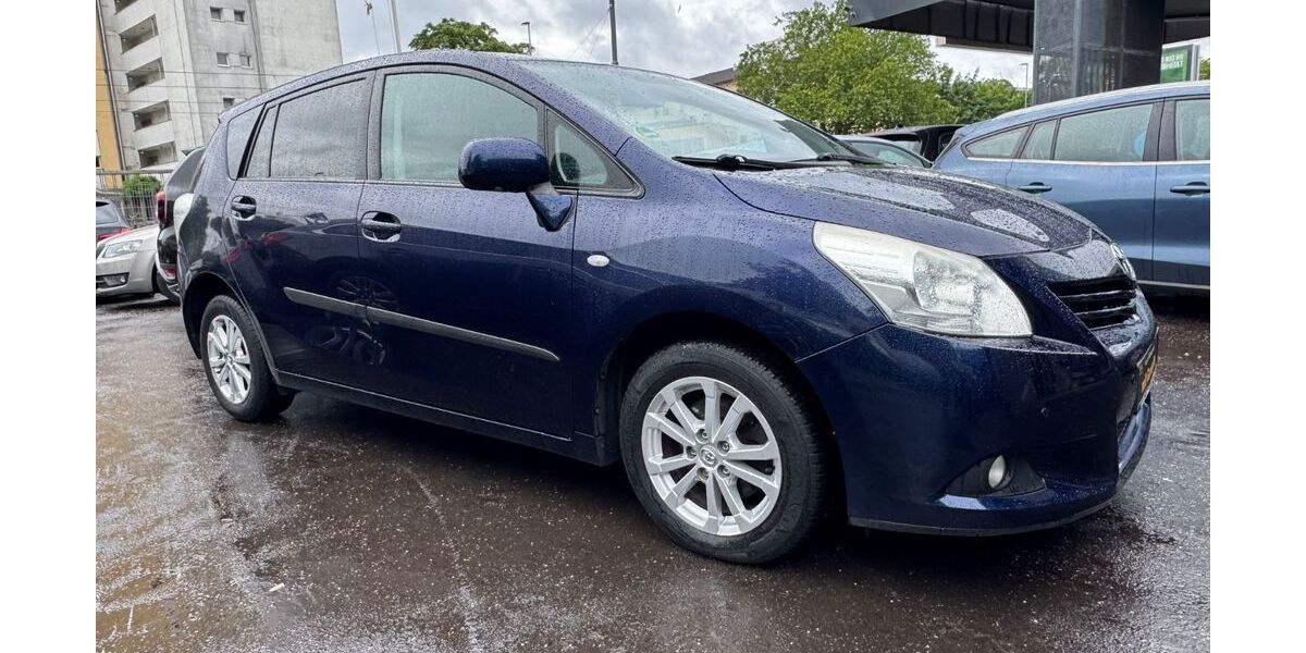 Toyota Verso 266.500 km 3.990 &euro; Bremen 28329