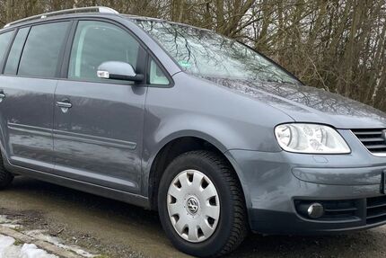 VW Touran 223.000 km 3.390 &euro; Bremen 28197