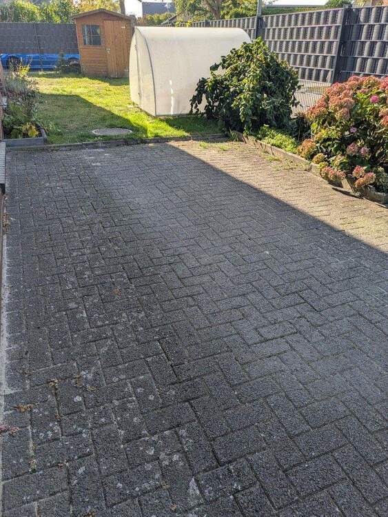 Top gepflegtes Reihenendhaus (2002) mit vielen Renovierungen in Spielstraße (provisionsfrei) 4 zimmer