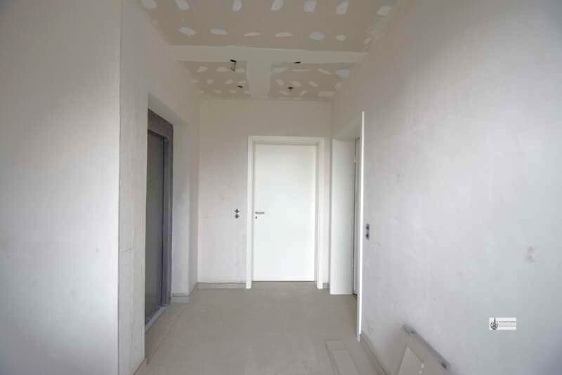 Hoch moderne Penthouse-Wohnung Neubau zum 1.7.2026 Rollläden + Stellplatz + Dachterrasse ohne Küche - Einfamilienhaus Weyhe Leeste | Angebot:26774140