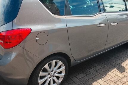 Opel Meriva 120.000 km 6.950 &euro; Bremen 28299