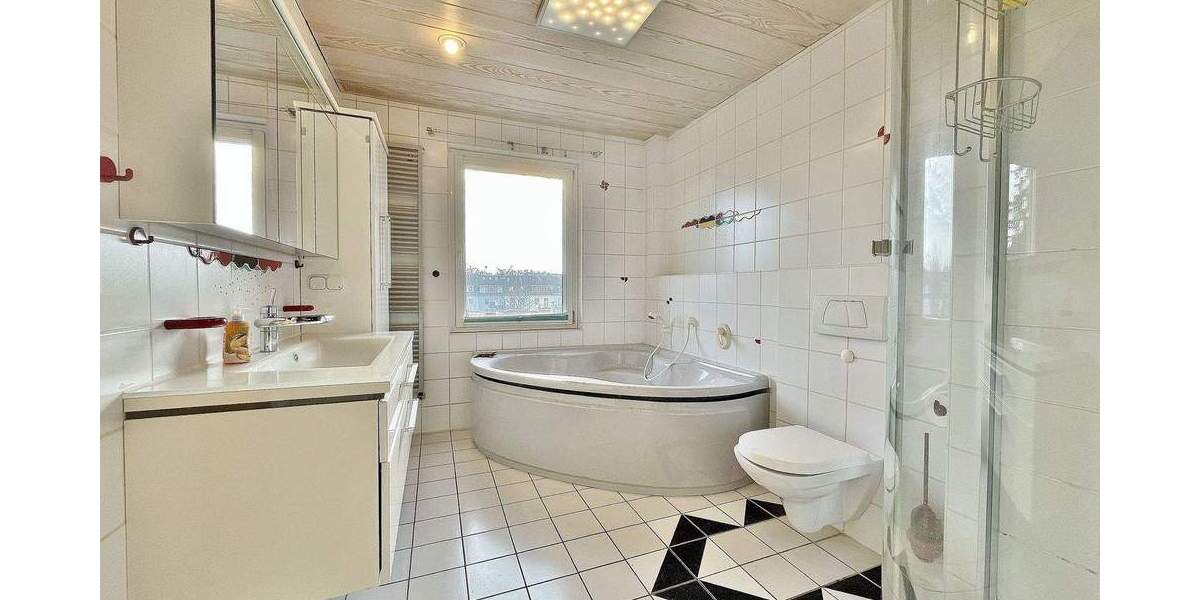 Etagenwohnung Bremen Gartenstadt Süd - 4 Zimmer, 123 m&sup2;, 399.000&euro; | Angebot:25898916