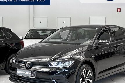 VW Polo 8.924 km 23.450 € Bremen 28207