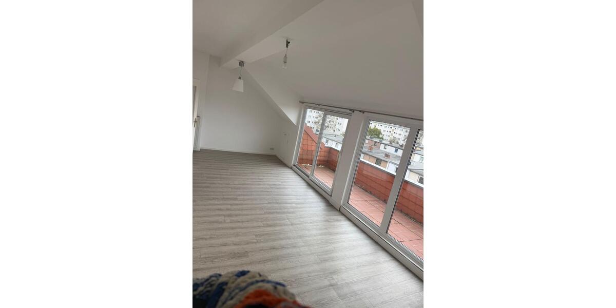 Dachgeschoßwohnung Bremen Walle - 2 Zimmer, 60 m&sup2;, 800&euro; | Angebot:26361922