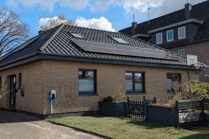 Haus Hude (Oldenburg) - 7 Zimmer, 155 m&sup2;, 499.000&euro; | Angebot:26216096