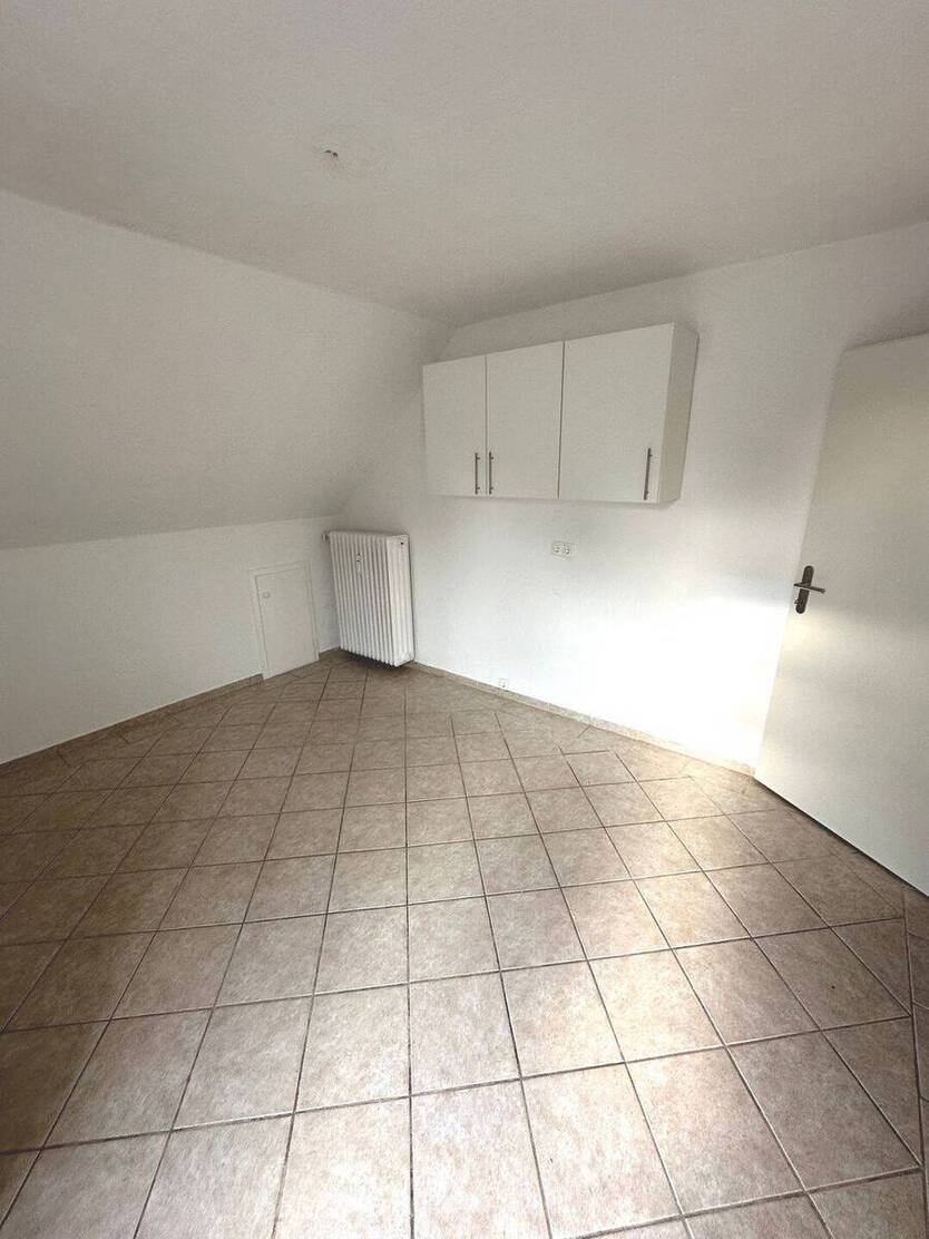 4 ZKB mit Balkon über 2 Etagen im Dachgeschoss eines 3 Familienhauses in Bremen Oslebshausen zu vermieten 4 zimmer