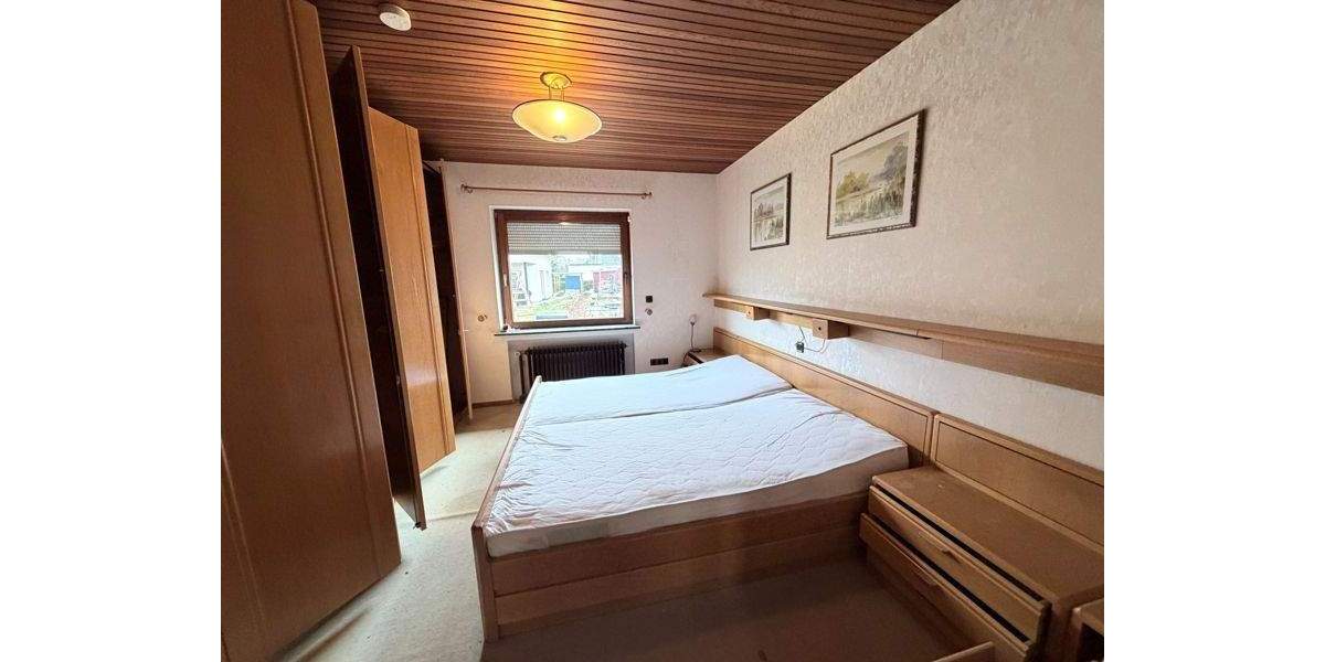 Einfamilienhaus Schwanewede / Neuenkirchen Neuenkirchen - 8 Zimmer, 239 m&sup2;, 319.000&euro; | Angebot:24825783