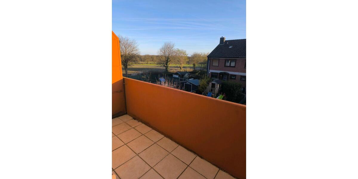 Reihenhaus Schwanewede - 5.5 Zimmer, 136 m&sup2;, 250.000&euro; | Angebot:26213122