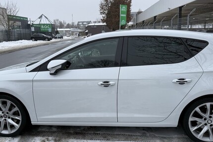 Seat Leon 141.705 km 12.000 &euro; Bremen 28195