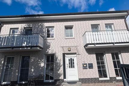 Wohnung Delmenhorst - 4 Zimmer, 120 m&sup2;, 1.300&euro; | Angebot:27610101