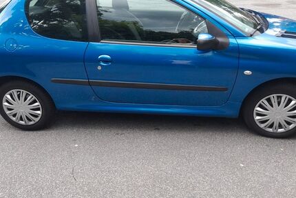 Peugeot 206 93.000 km 2.200 &euro; Bremen 28219